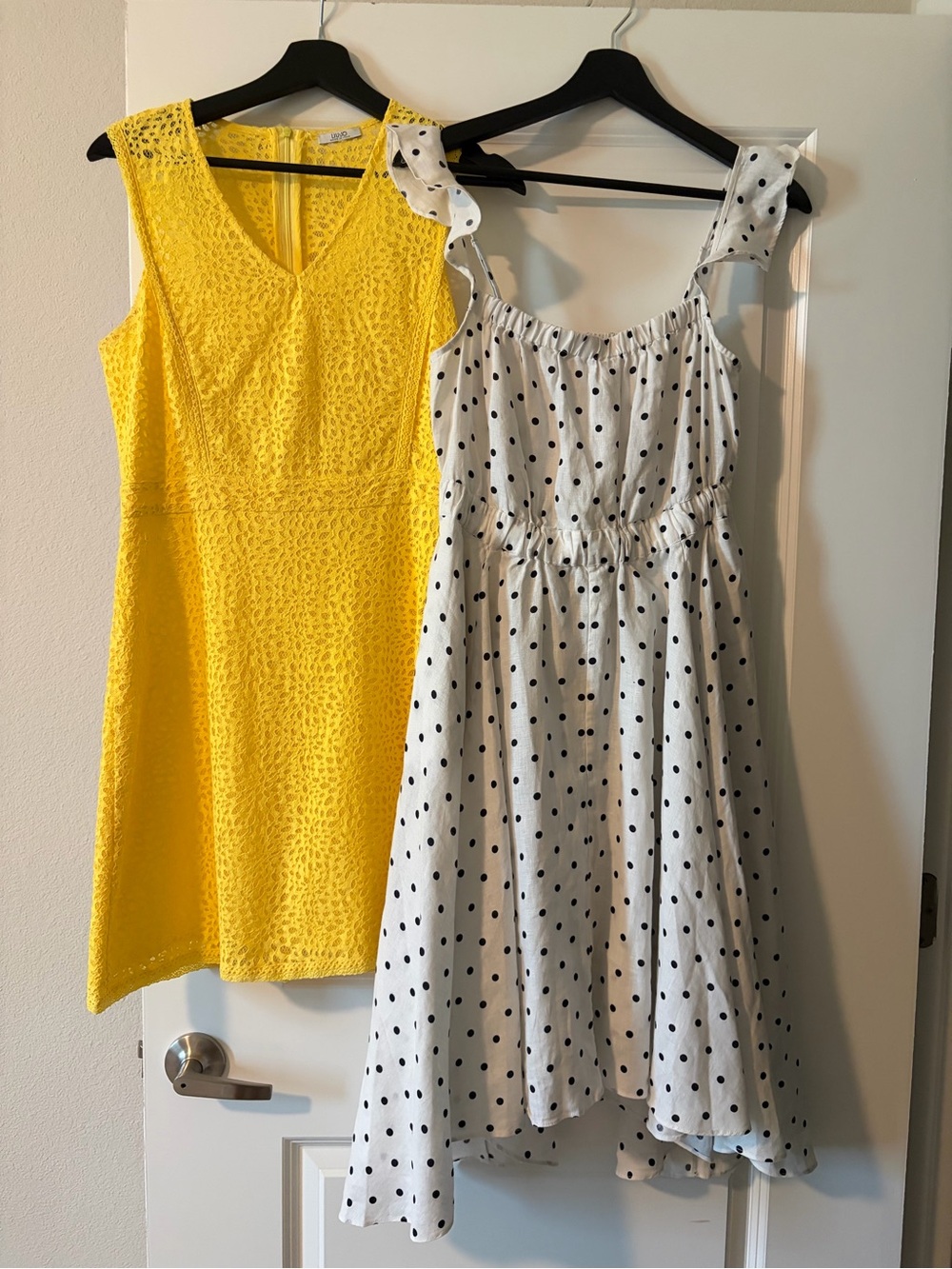 2 dress Liu Jo Yellow Lace Sleeveless Dress & White Polka Dot Sundress size S